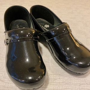 “Koi by Sanita” women’s clog; black sparkle patent leather; size 40/9.5
